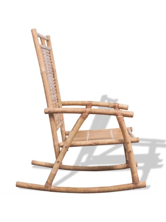 Houpací křeslo z bambusu
