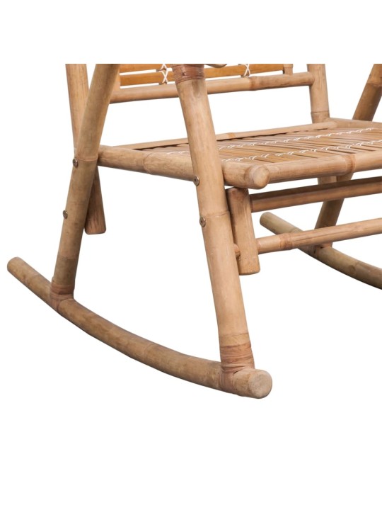 Houpací křeslo z bambusu