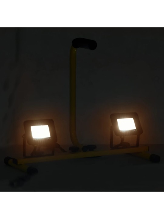 LED reflektor s rukojetí 2 x 10 W teplé bílé světlo