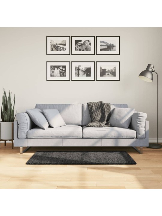 Koberec PAMPLONA s vysokým vlasem moderní antracitový 60x110 cm