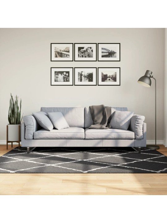 Koberec PAMPLONA s vysokým vlasem černý a krémový 140 x 200 cm