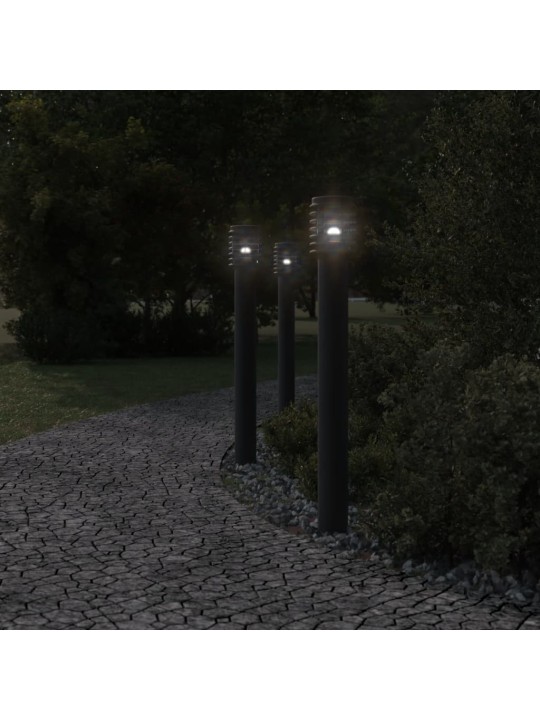 Venkovní stojací lampy se zásuvkou 3 ks černé 110 cm ocel