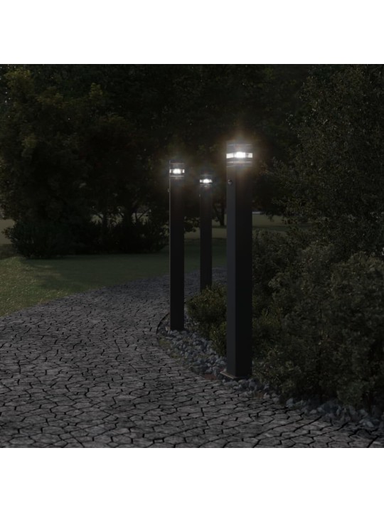 Venkovní stojací lampy s čidlem 3 ks černé 110 cm hliník