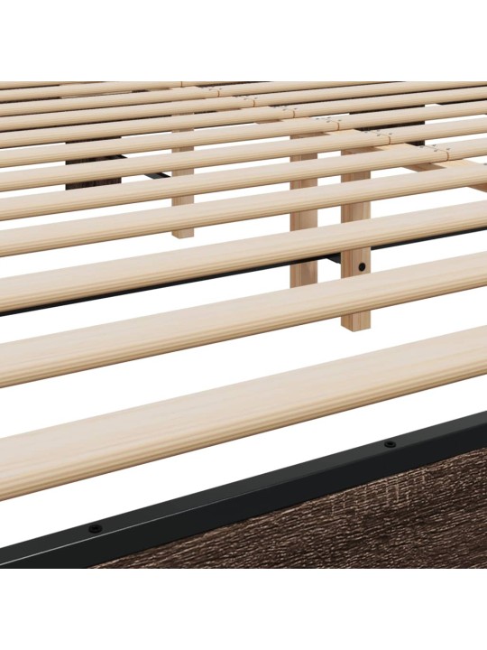 Rám postele hnědý dub 200 x 200 cm kompozitní dřevo a kov