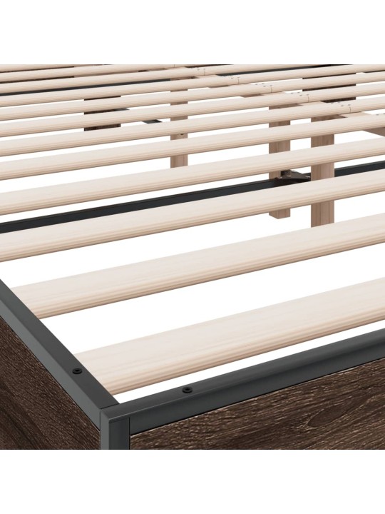 Rám postele hnědý dub 200 x 200 cm kompozitní dřevo a kov