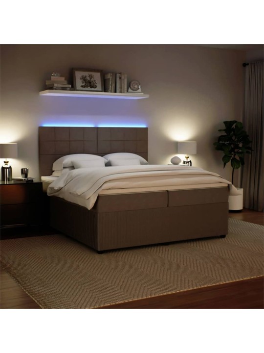 Box spring postel s matrací světle šedá 200x200 cm samet