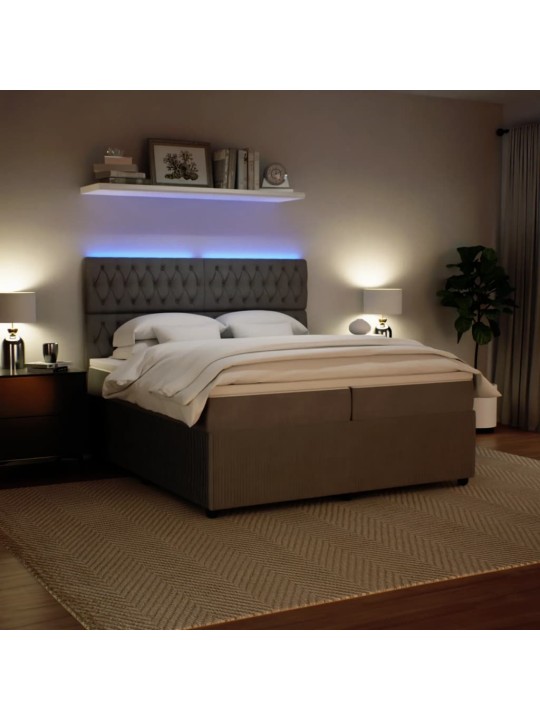 Box spring postel s matrací světle šedá 200x200 cm samet